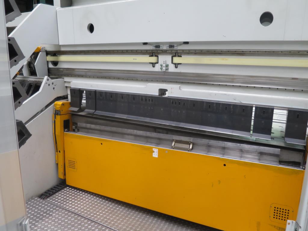 sheetmetal- and metalworking machines<br><font size="2">Collaboration with Hilco Industrial Acquisitions<br></font><img src="/images/hil.png"><br>-2